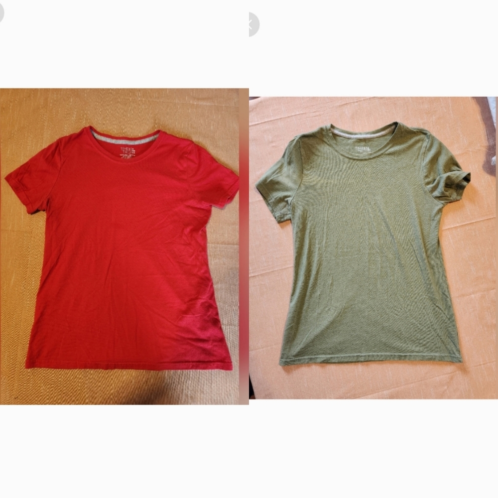 2 Time and Tru T-shirts.